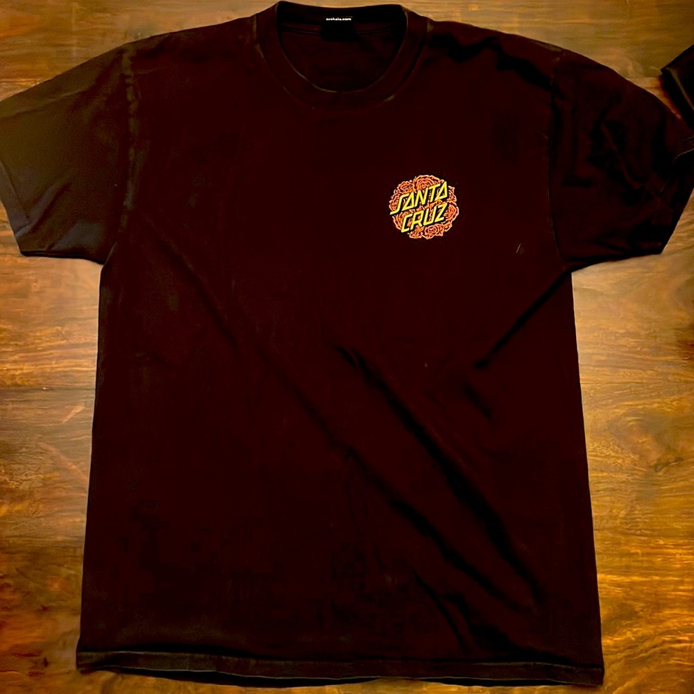 Santa Cruz black Tee men’s size large.